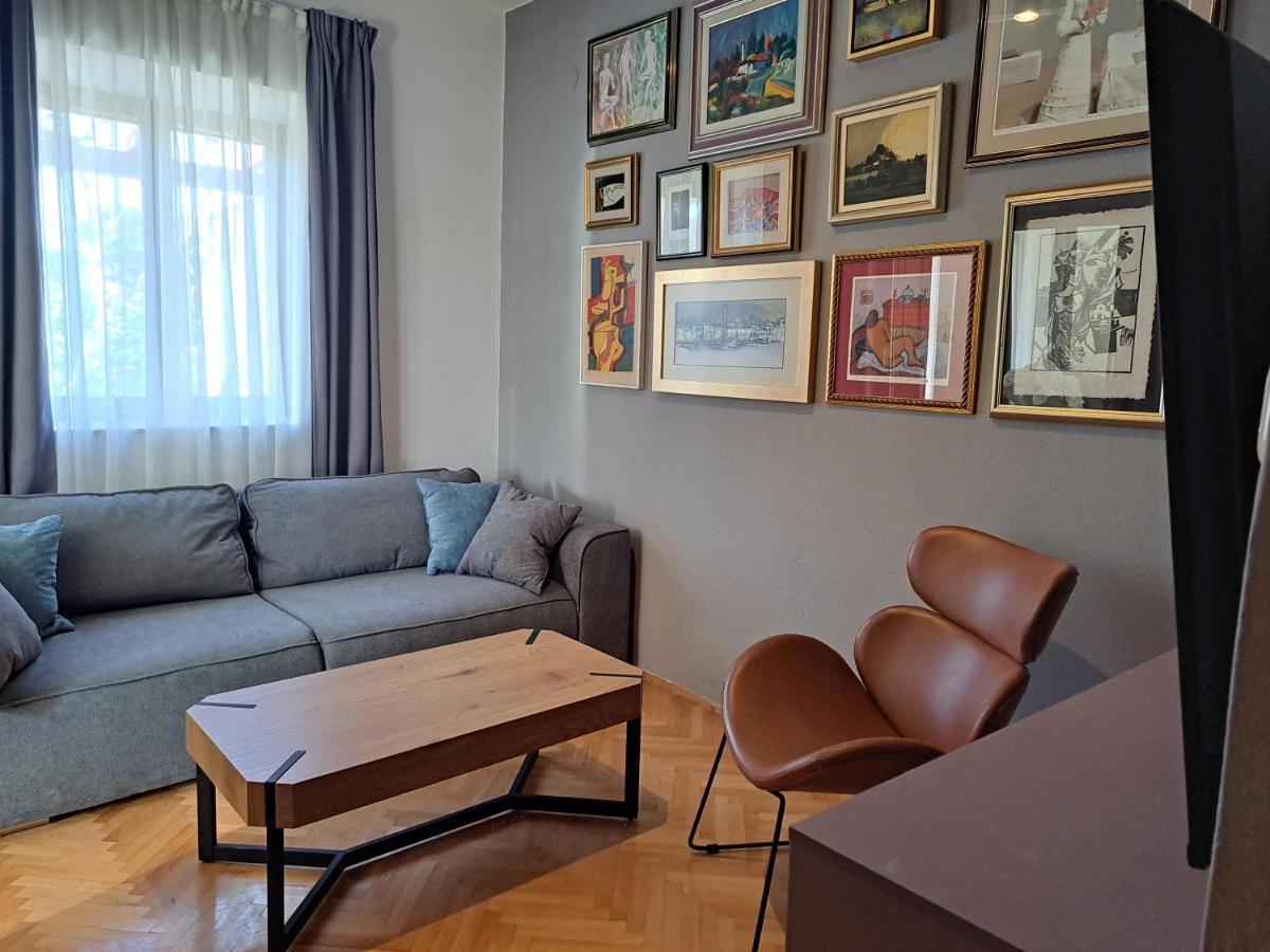 Apartments4You Supetar-The Best And Most Popular Apartments For Discovering The Island - Free Parking - 200 Meters From The Beach الغرفة الصورة